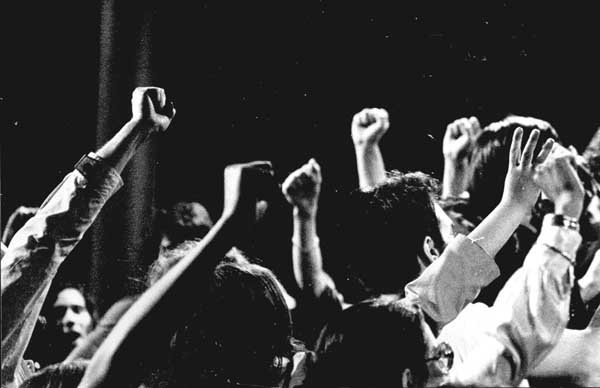 Institutionalization from below: The unions and social movements - 1970s Italy - Vimarsana News