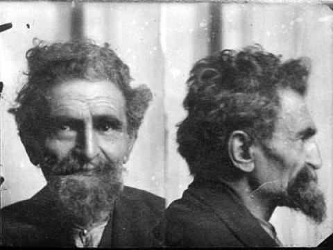 Front and profile photos of Malatesta.