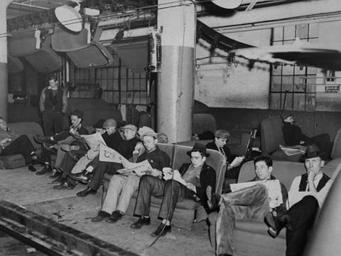 Flint sit down strikers, 1937