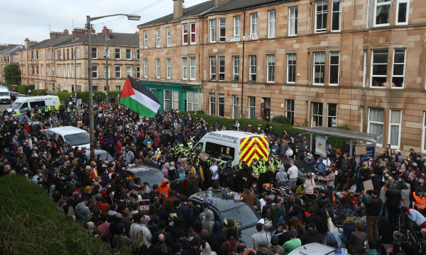 Glasgow immigration raid protest