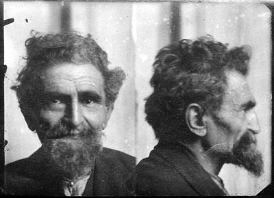 Front and profile photos of Malatesta.