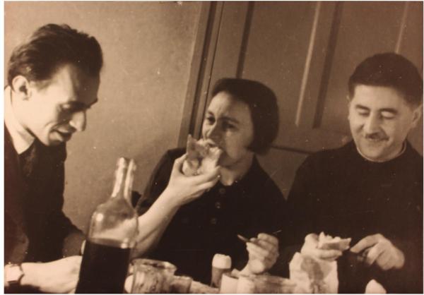 Partos/Polgare,(left), Kati Horna, Karl Korsch (right).