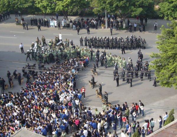 Chinese electronics workers strike in 2007