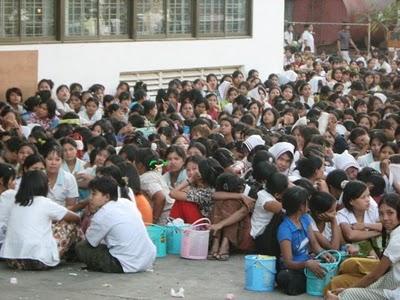 Burmese workers on strike.