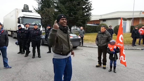 Picket at Levoni plant in Modena/Italy Picket at Levoni plant in Modena/Italy