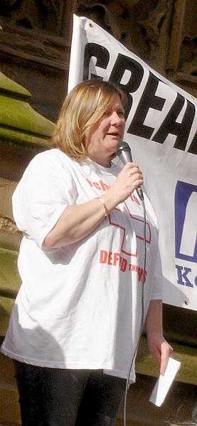 Karen Reissman speaking at a Defend the NHS demo, March 2007