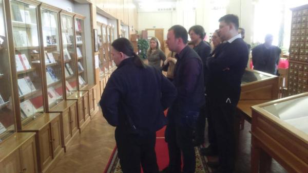 viewing exhibit at the GPIB